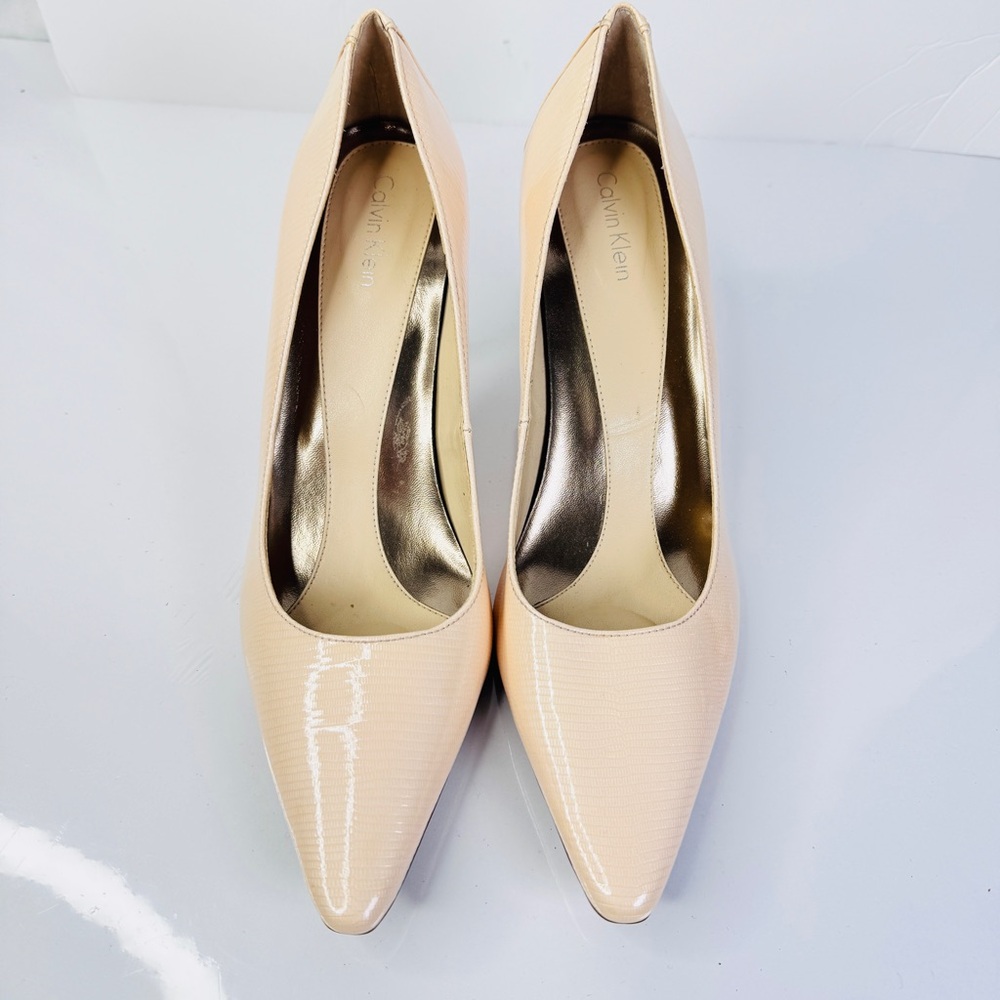 Calvin Klein Tan "Dolly" Shoes Pumps Size 6.5 M High Heels Business Formal